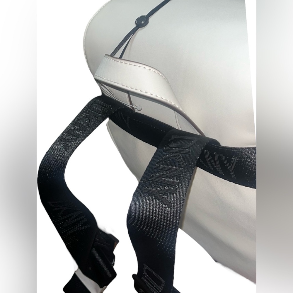 DKNY DAMIAN Drawstring snap closure BACKPACK in Pearl/Off white🔥 NWT - Picture 12 of 12